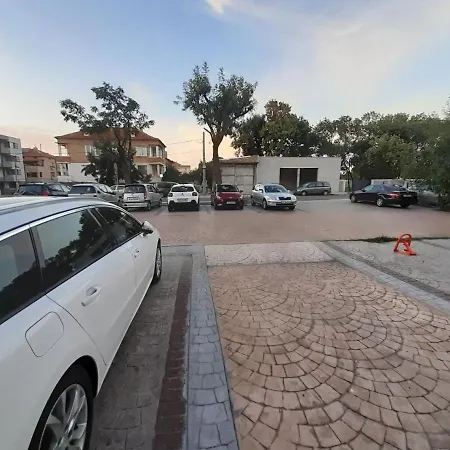 слънце и море сарафово Appartement Burgas Stad