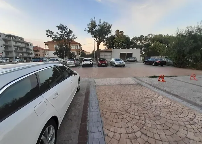 слънце и море сарафово Apartman Burgasz